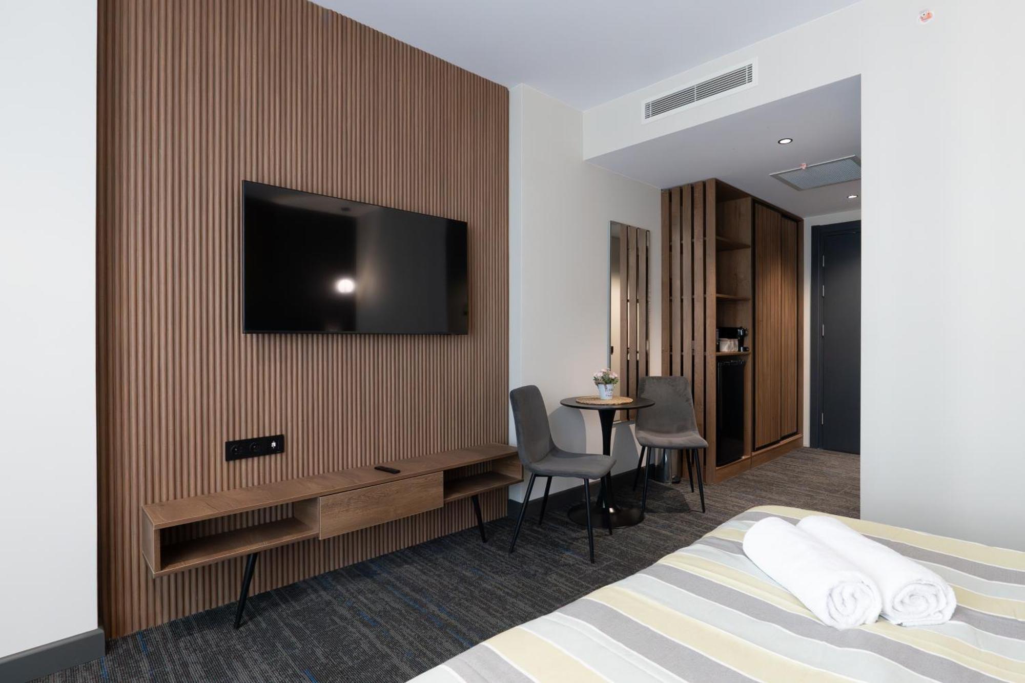 Nova Luxe Hotel & Residences باتومي المظهر الخارجي الصورة