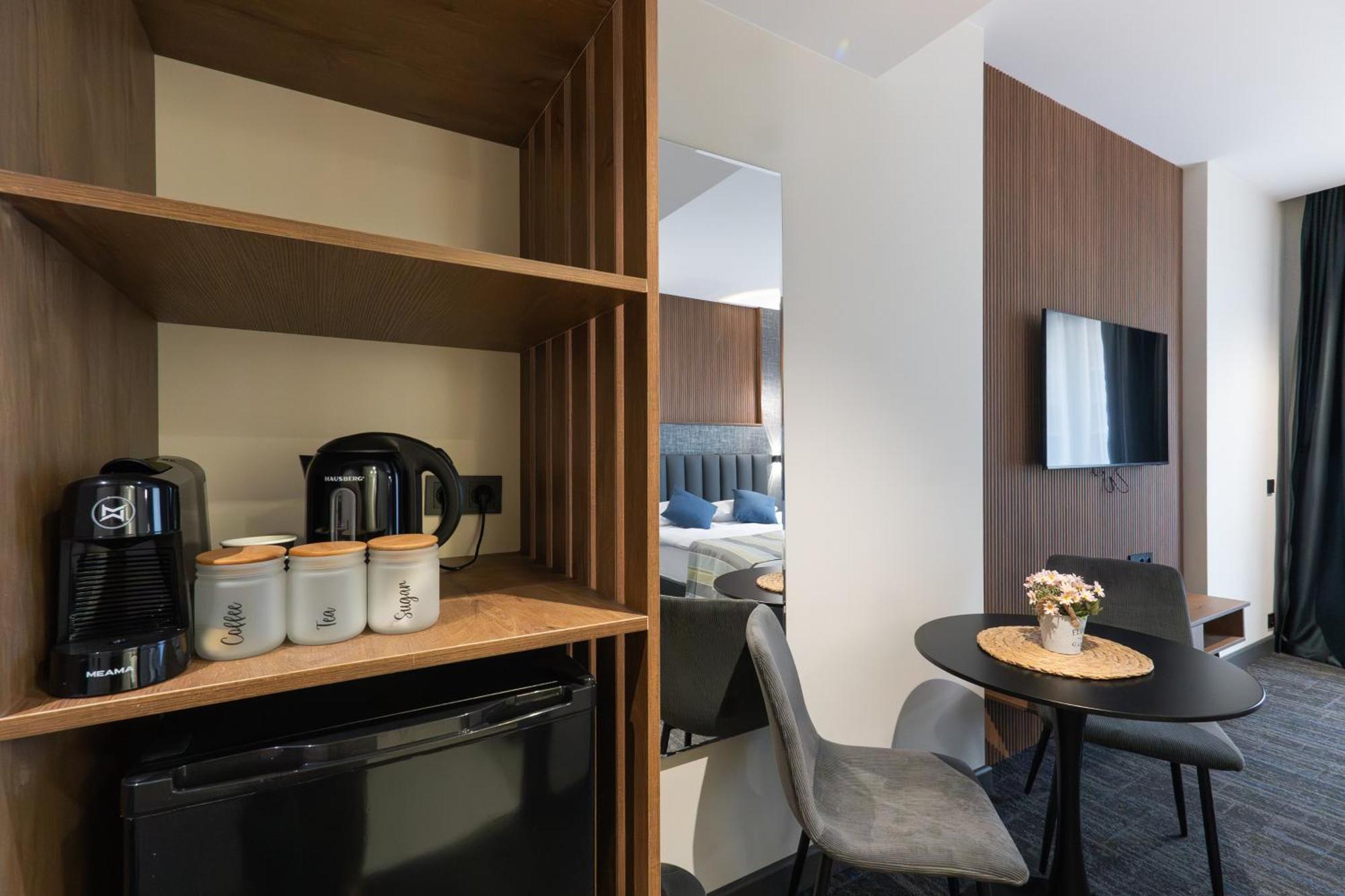 Nova Luxe Hotel & Residences باتومي المظهر الخارجي الصورة