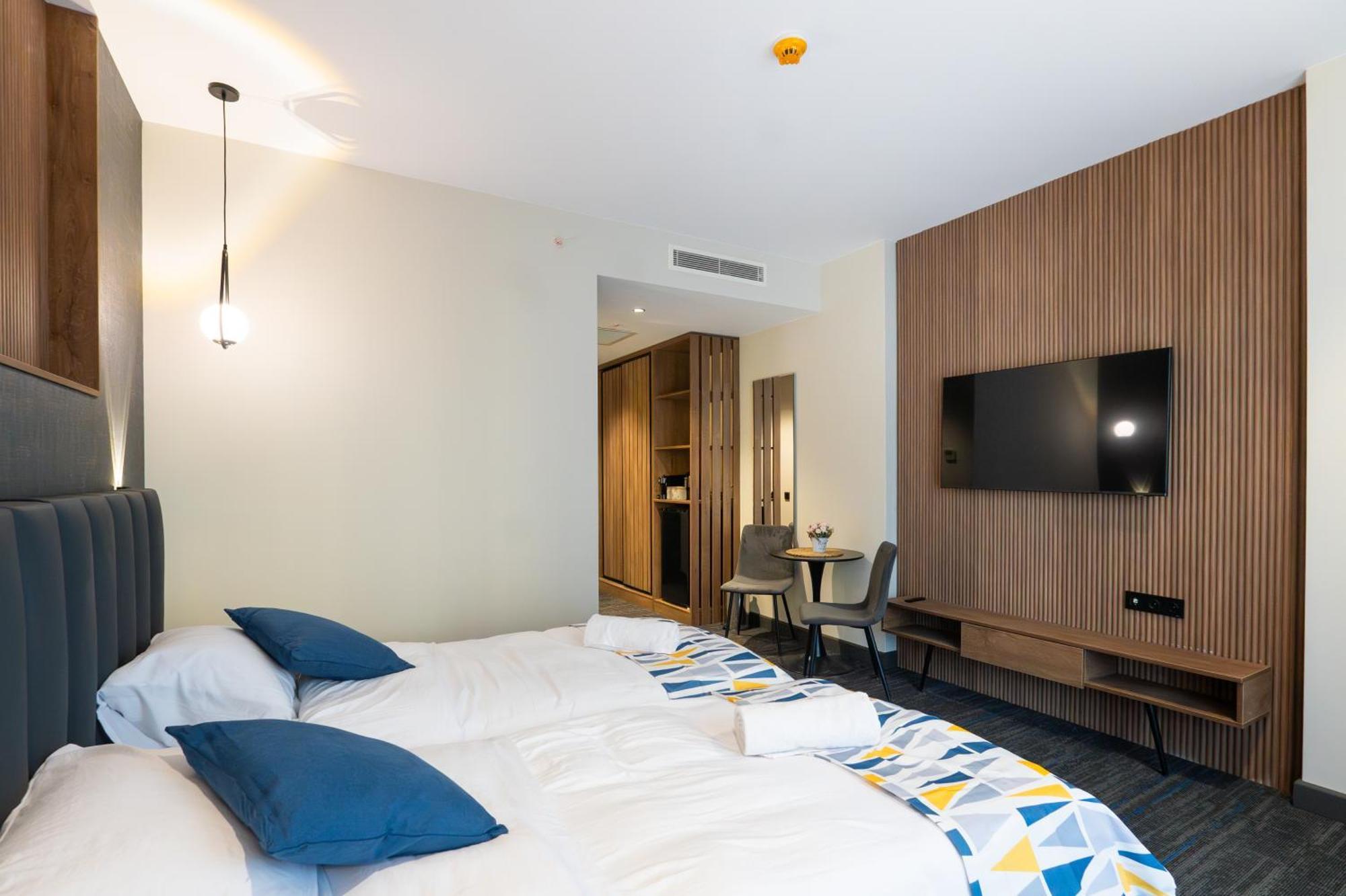 Nova Luxe Hotel & Residences باتومي المظهر الخارجي الصورة