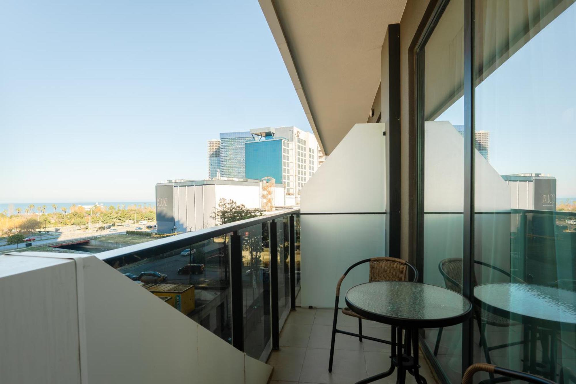 Nova Luxe Hotel & Residences باتومي الغرفة الصورة