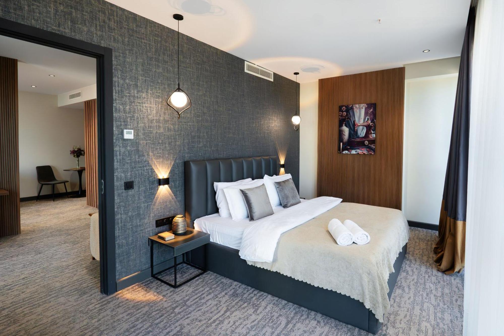 Nova Luxe Hotel & Residences باتومي المظهر الخارجي الصورة